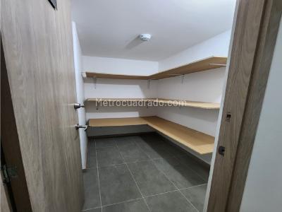 Apartamento de 3 alcobas en venta en El Chingui, Envigado, 94 m² · foto 4 de 16
