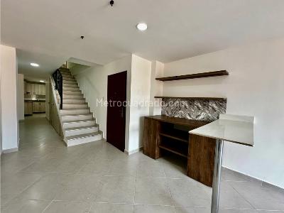 Apartamento de 3 alcobas en venta en La Magnolia, Envigado, 150 m² · foto 3 de 9