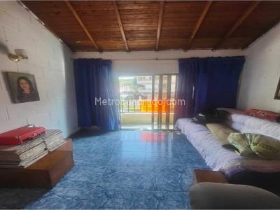 Casa de 4 alcobas en venta en La Florida, Bello, 65 m² · foto 8 de 9