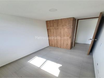 Apartamento de 3 alcobas en venta en Madera, Bello, 55 m² · foto 6 de 20