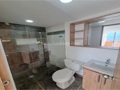 Apartamento de 3 alcobas en venta en Madera, Bello, 55 m² · foto 7 de 20