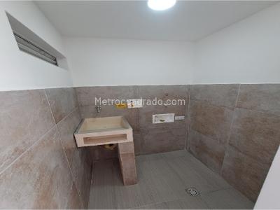 Apartamento de 3 alcobas en venta en Madera, Bello, 55 m² · foto 9 de 20