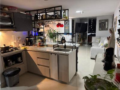 Apartamento de 3 alcobas en venta en Tres Esquinas, Sabaneta, 130 m² · foto 6 de 20