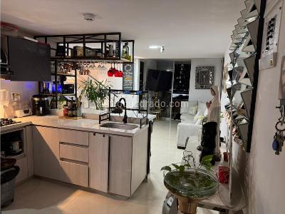 Apartamento de 3 alcobas en venta en Tres Esquinas, Sabaneta, 130 m² · foto 7 de 20
