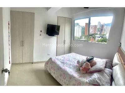 Apartamento de 3 alcobas en venta en Tres Esquinas, Sabaneta, 130 m² · foto 10 de 20