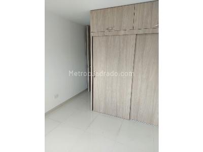 Apartamento de 2 alcobas en venta en Villas Del Carmen, Sabaneta, 66 m² · foto 2 de 20