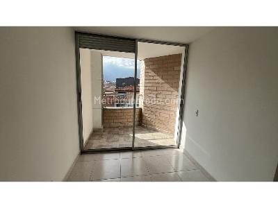 Apartamento de 3 alcobas en venta en Niquia, Bello, 91 m² · foto 3 de 17