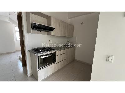 Apartamento de 3 alcobas en venta en Niquia, Bello, 91 m² · foto 4 de 17