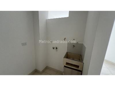 Apartamento de 3 alcobas en venta en Niquia, Bello, 91 m² · foto 6 de 17
