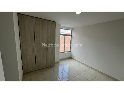 Apartamento de 3 alcobas en venta en Niquia, Bello, 91 m² · foto 7 de 17