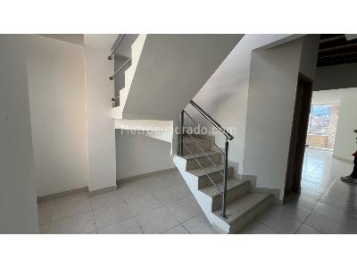 Apartamento de 3 alcobas en venta en Niquia, Bello, 91 m² · foto 12 de 17