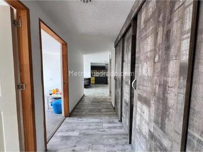 Apartamento en venta en Viviendas Del Sur, Itagüí · foto 4 de 8