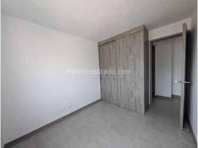Apartamento de 3 alcobas en venta en Santa Ana, Bello, 69 m² · foto 9 de 12