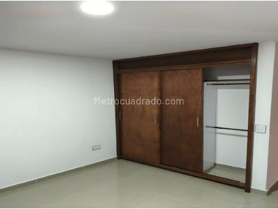 Apartamento de 3 alcobas en venta en Las Lomitas, Sabaneta, 89 m² · foto 7 de 15