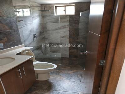 Apartamento de 3 alcobas en venta en Las Lomitas, Sabaneta, 89 m² · foto 10 de 15