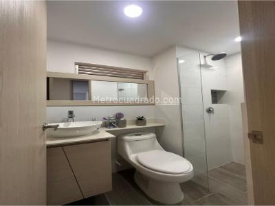 Apartamento de 3 alcobas en venta en Madera, Bello, 57 m² · foto 12 de 17