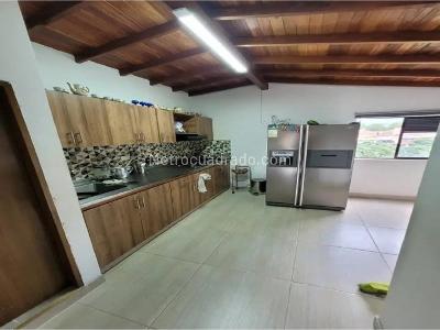 Apartamento en venta en Samaria, Itagüí · foto 3 de 8