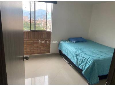 Apartamento de 3 alcobas en venta en Valadares, Bello, 72 m² · foto 7 de 13