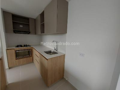 Apartamento de 3 alcobas en venta en La Doctora, Sabaneta, 73 m² · foto 3 de 14