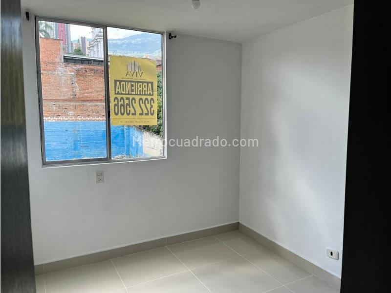 Charming 3BR Apartment with Gym in Robledo - 5