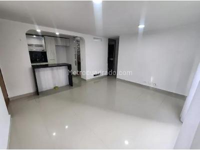 Apartamento de 3 alcobas en venta en Valadares, Bello, 65 m² · foto 2 de 10