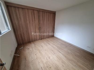 Apartamento de 2 alcobas en venta en San Jose, Sabaneta, 67 m² · foto 4 de 8