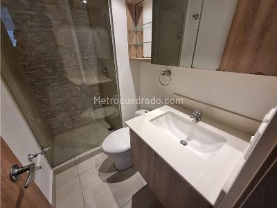 Apartamento de 2 alcobas en venta en San Jose, Sabaneta, 67 m² · foto 7 de 8