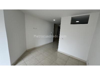 Apartamento de 3 alcobas en venta en Niquia, Bello, 64 m² · foto 3 de 10