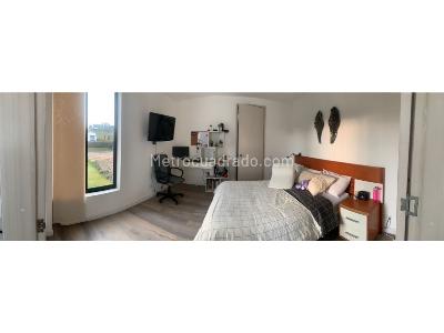 Casa de 5 alcobas en venta en Loma Del Escobero, Envigado, 215 m² · foto 5 de 12