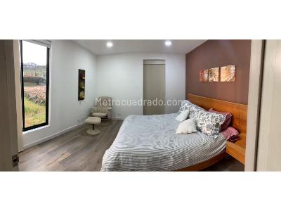 Casa de 5 alcobas en venta en Loma Del Escobero, Envigado, 215 m² · foto 6 de 12