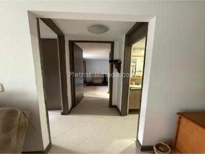 Apartamento de 2 alcobas en venta en Villas Del Carmen, Sabaneta, 54 m² · foto 10 de 12