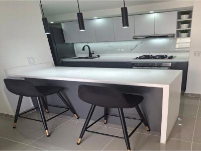 Apartamento de 3 alcobas en venta en Maria Auxiliadora, Sabaneta, 51 m² · foto 2 de 18