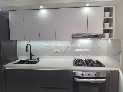 Apartamento de 3 alcobas en venta en Maria Auxiliadora, Sabaneta, 51 m² · foto 18 de 18