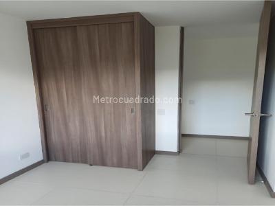 Apartamento en venta en Alto De Las Flores, Sabaneta · foto 5 de 13