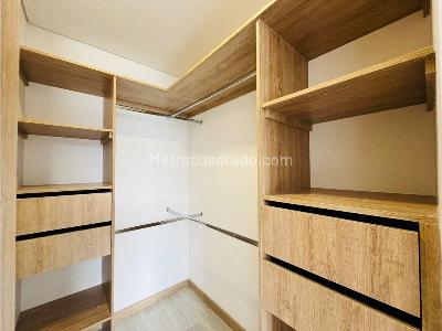 Apartamento de 3 alcobas en venta en San Jose, Sabaneta, 78 m² · foto 7 de 18