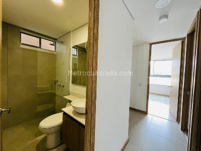Apartamento de 3 alcobas en venta en San Jose, Sabaneta, 78 m² · foto 12 de 18