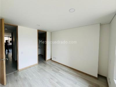 Apartamento de 3 alcobas en venta en San Jose, Sabaneta, 78 m² · foto 6 de 18