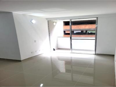 Apartamento de 3 alcobas en venta en Niquia, Bello, 55 m² · foto 2 de 18