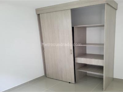 Apartamento de 3 alcobas en venta en Niquia, Bello, 55 m² · foto 4 de 18