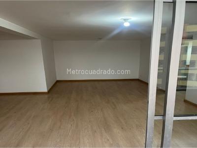 Apartamento de 3 alcobas en venta en Loma Linda, Sabaneta, 75 m² · foto 3 de 20