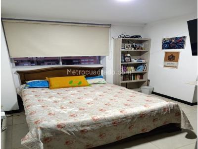 Apartamento de 4 alcobas en venta en San Jose, Sabaneta, 84 m² · foto 10 de 17