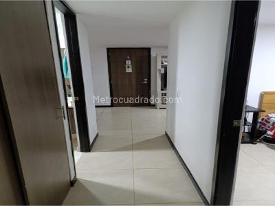 Apartamento de 4 alcobas en venta en San Jose, Sabaneta, 84 m² · foto 15 de 17