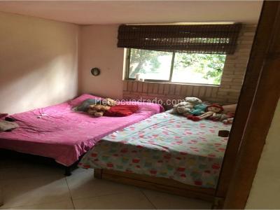 Apartamento de 3 alcobas en venta en Valadares, Bello, 72 m² · foto 5 de 11