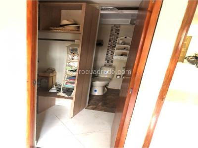 Apartamento de 3 alcobas en venta en Valadares, Bello, 72 m² · foto 9 de 11