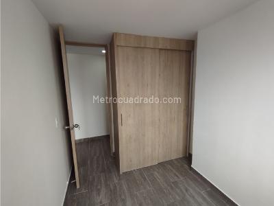 Apartamento de 3 alcobas en venta en Niquia, Bello, 58 m² · foto 8 de 13