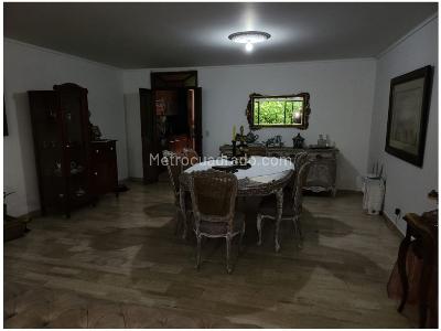 Apartamento de 4 alcobas en venta en La Fontera, Envigado, 226 m² · foto 19 de 20