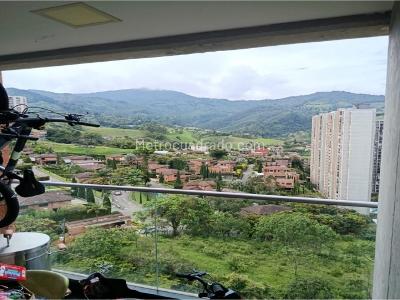 Apartamento de 2 alcobas en venta en Aves Marias, Sabaneta, 66 m² · foto 2 de 14