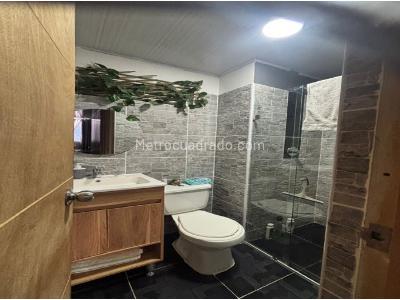 Apartamento de 2 alcobas en venta en Madera, Bello, 44 m² · foto 11 de 20
