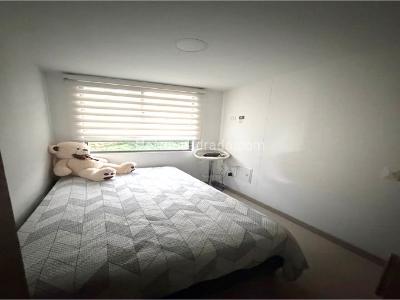 Apartamento de 3 alcobas en venta en Las Lomitas, Sabaneta, 65 m² · foto 15 de 16