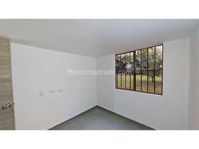 Apartamento de 3 alcobas en venta en Valadares, Bello, 72 m² · foto 13 de 20